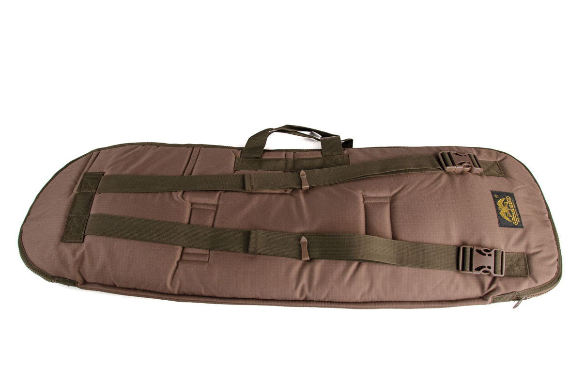Die gepolsterte Sturmgewehrtasche STGTA1 bietet optimalen Schutz und flexiblen Transport für Ihre Waffe und Ausrüstung.