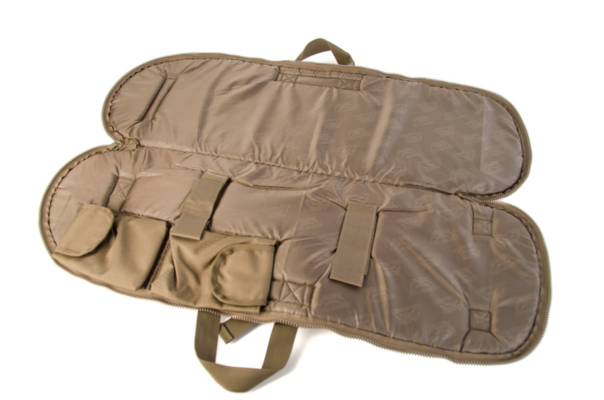 Die gepolsterte Sturmgewehrtasche STGTA1 bietet optimalen Schutz und flexiblen Transport für Ihre Waffe und Ausrüstung.