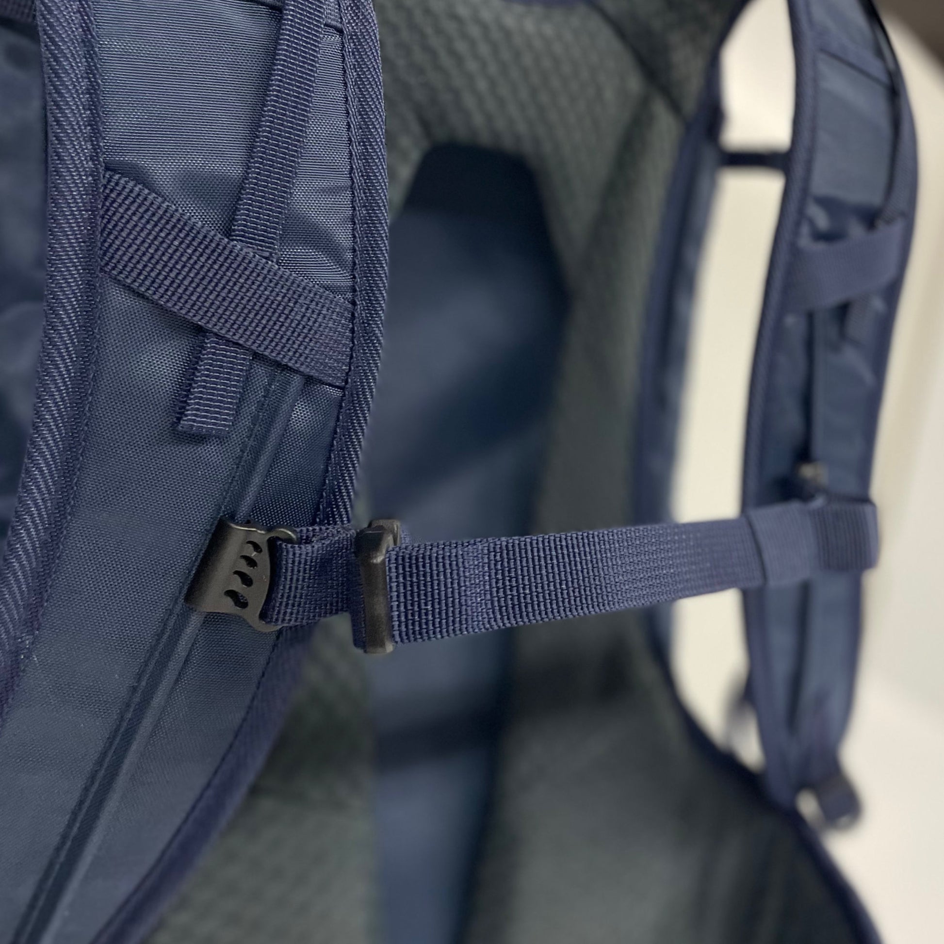 kleiner wanderrucksack netzrücken Geräumiger 30 Liter Wanderrucksack mit belüftetem Netzrücken und Front – essl-rucksack